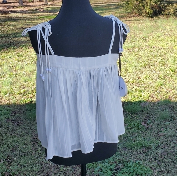 White Flowy Spaghetti Strap Crop Top New Small - Picture 5 of 7